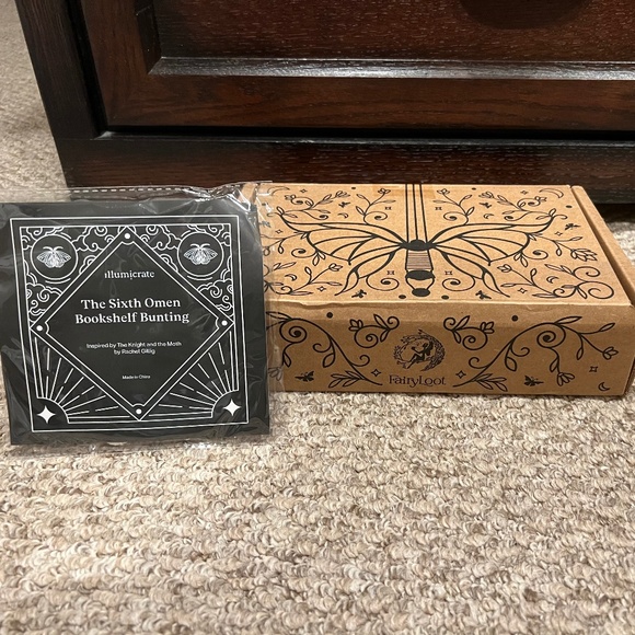 Fairyloot - The Knight and the Moth by Rachel Gillig & Bookshelf Bunting - Picture 12 of 12